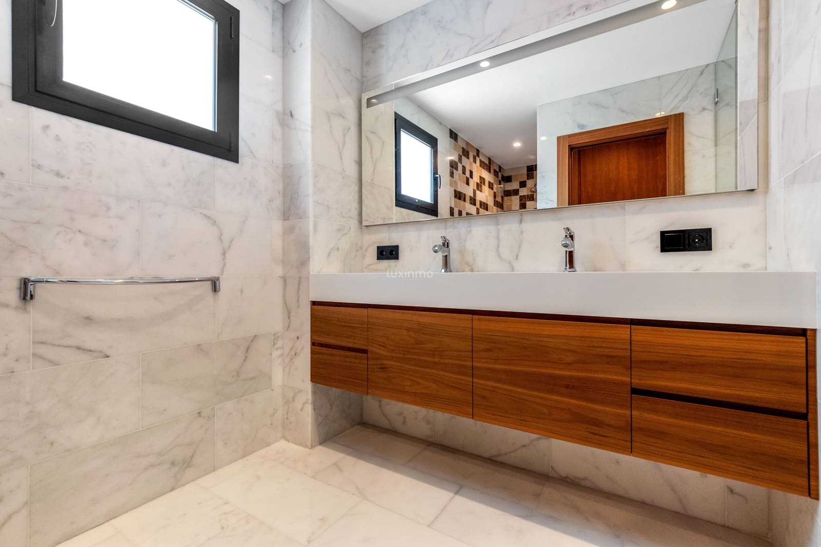 Chalet de 3 habitaciones en Altea en venta con piscina garaje - 1.295.000 € (Ref: 10079557)
