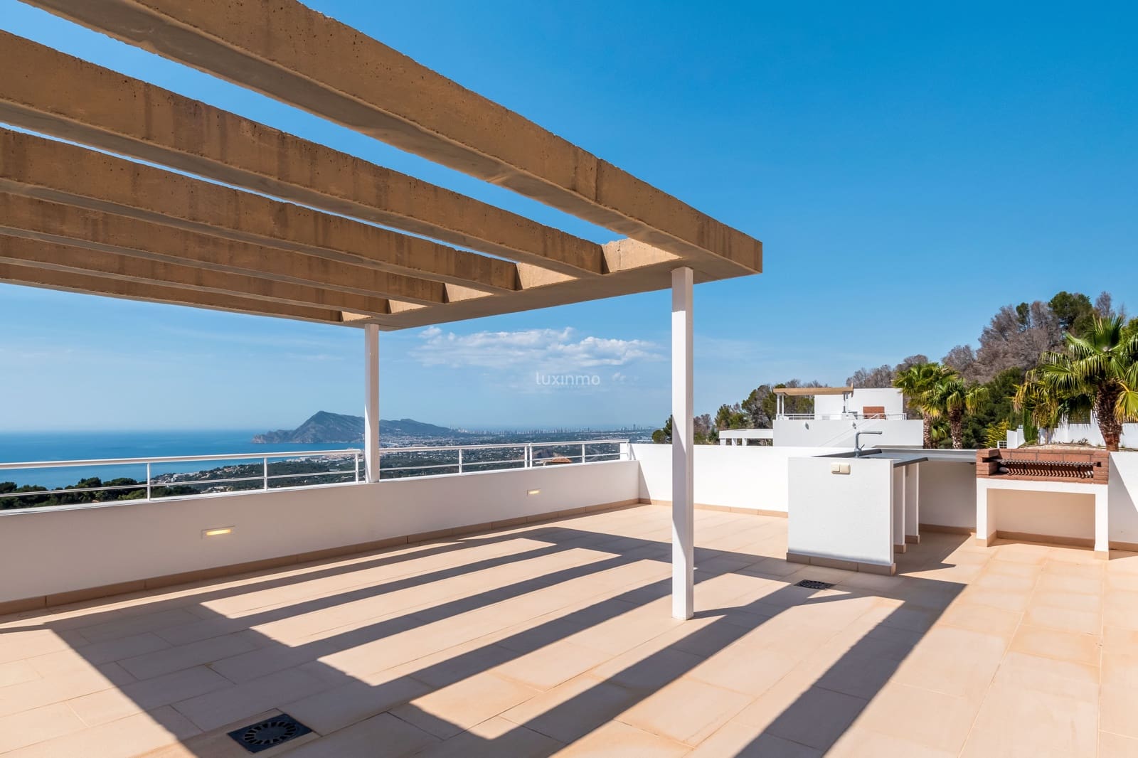 Chalet de 3 habitaciones en Altea en venta con piscina garaje - 1.295.000 € (Ref: 10079557)