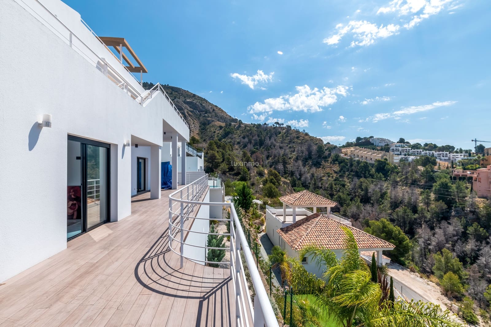 Chalet de 3 habitaciones en Altea en venta con piscina garaje - 1.295.000 € (Ref: 10079557)
