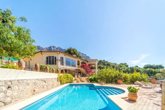 Chalet de 5 habitaciones en Altea la Vella, Altea en venta con piscina garaje - 1.375.000 € (Ref: 10079558)