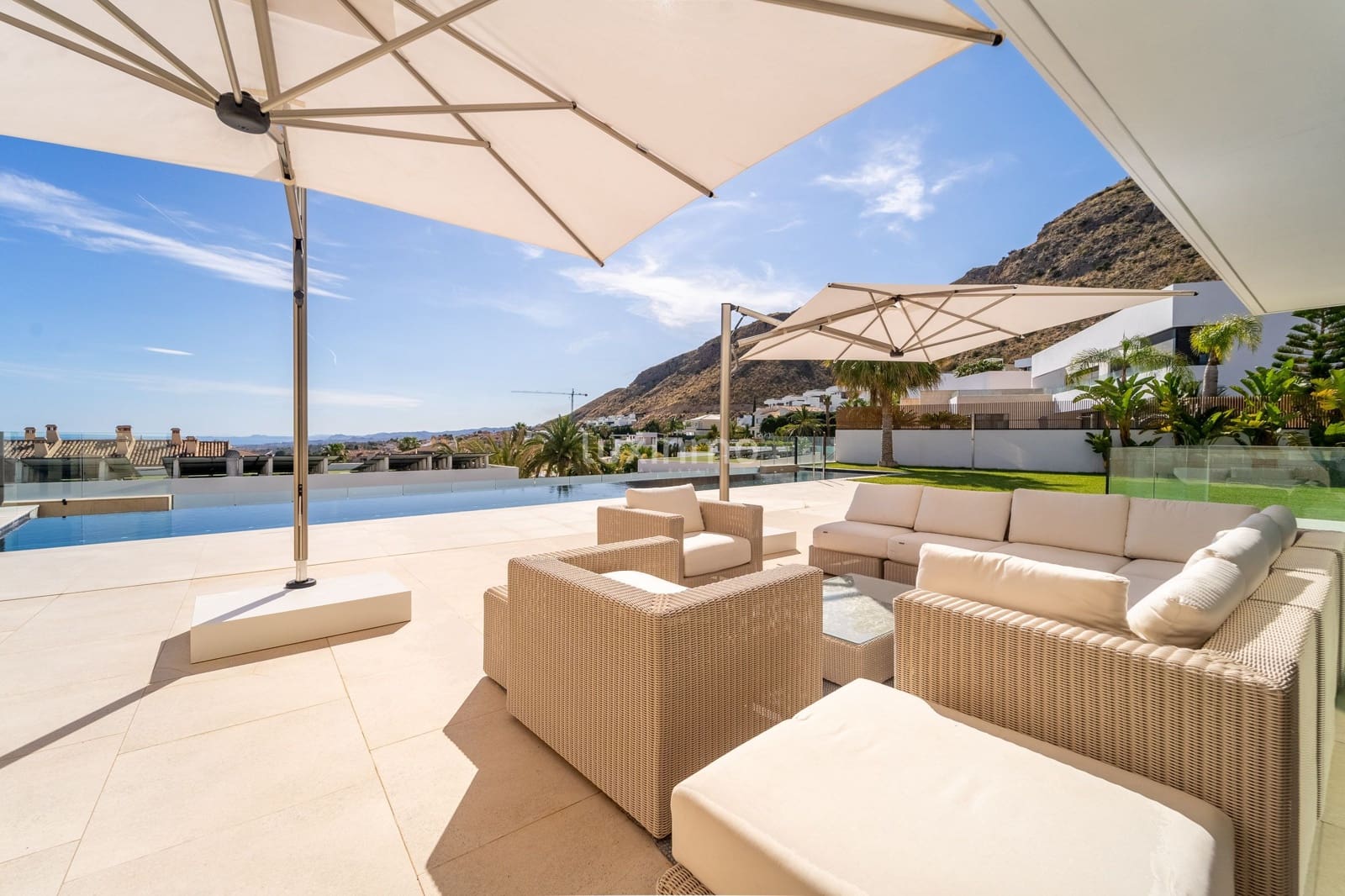 3 Zimmer Villa zu verkaufen in Finestrat mit Pool Garage - 2.300.000 € (Ref: 10079559)