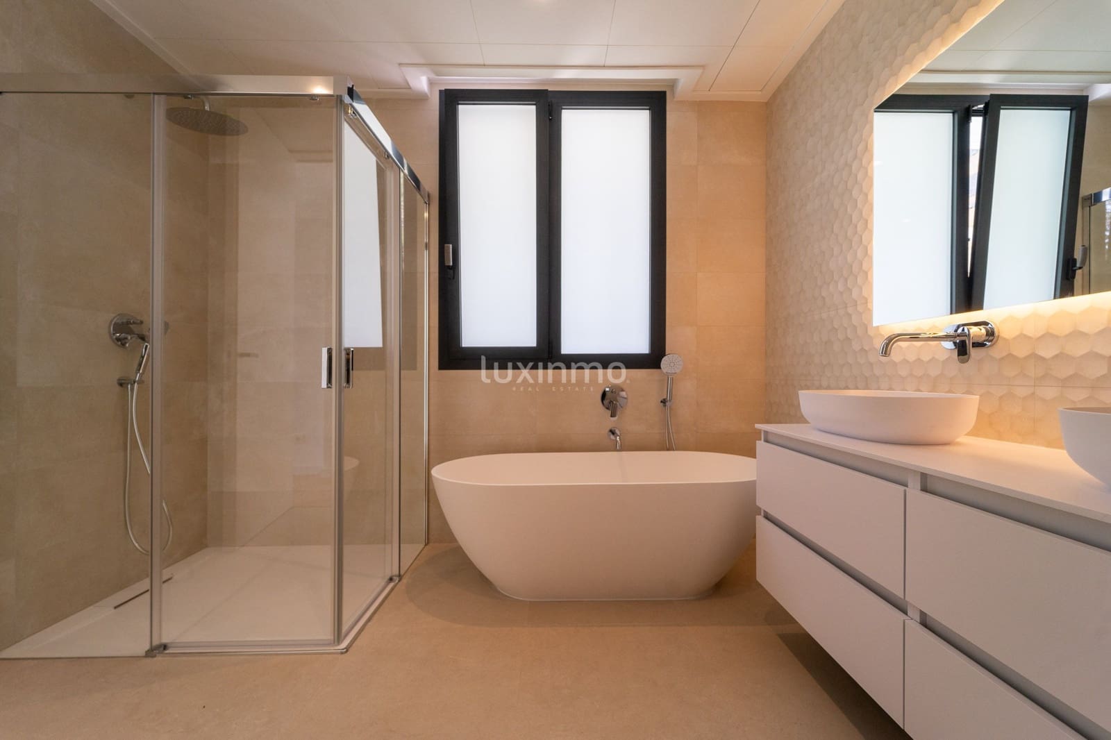 Chalet de 5 habitaciones en Calpe / Calp en venta con piscina garaje - 3.900.000 € (Ref: 10079560)