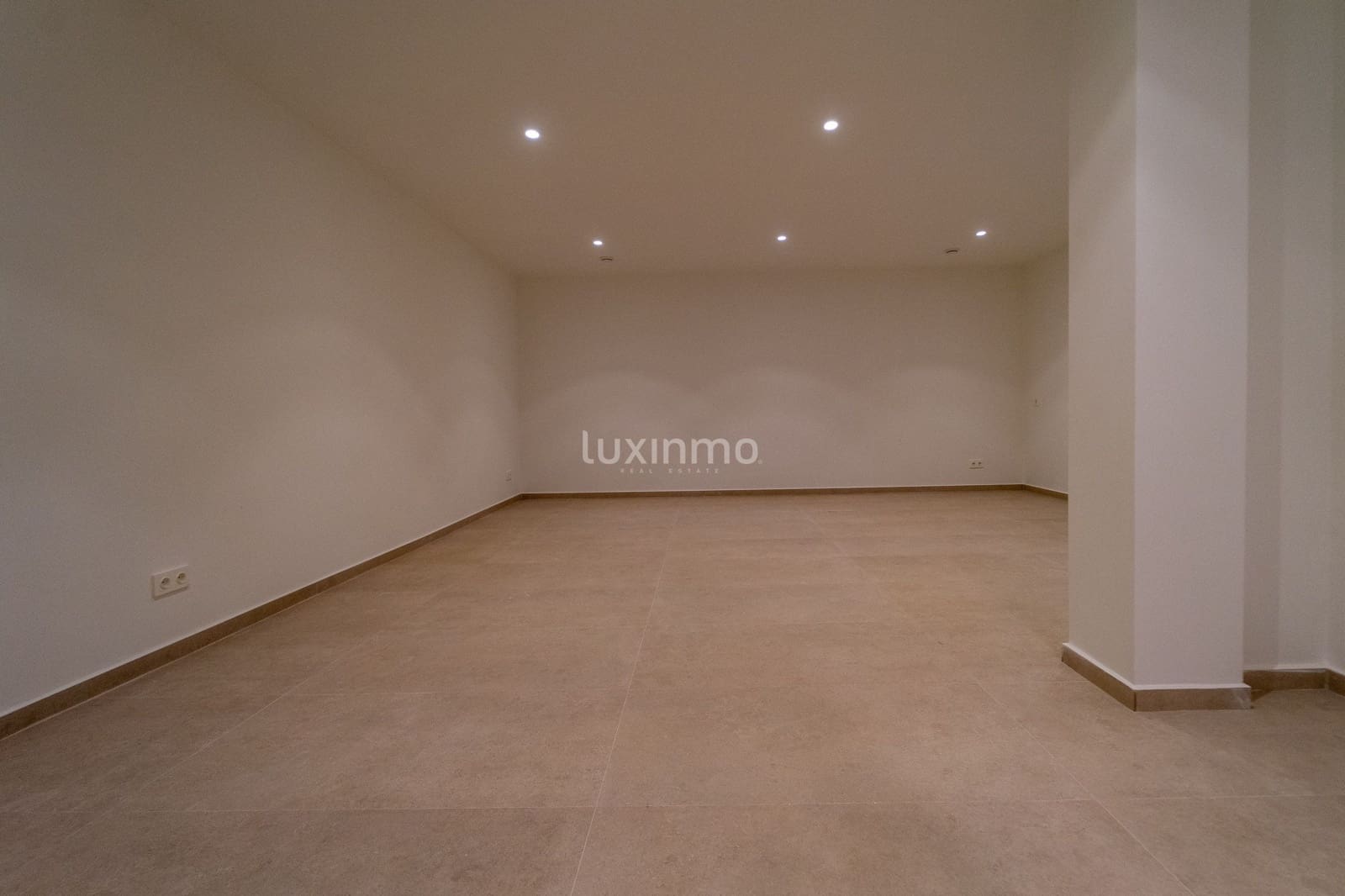 Chalet de 5 habitaciones en Calpe / Calp en venta con piscina garaje - 3.900.000 € (Ref: 10079560)
