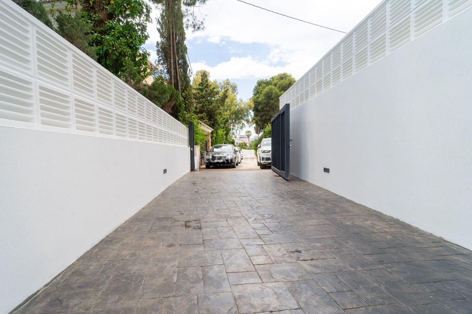Chalet de 5 habitaciones en Calpe / Calp en venta con piscina garaje - 3.900.000 € (Ref: 10079560)
