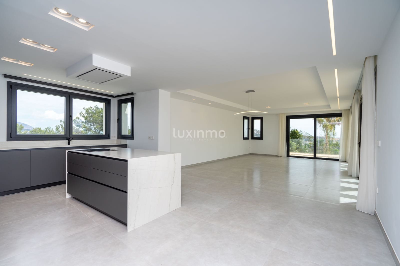3 Zimmer Villa zu verkaufen in Teulada mit Pool Garage - 2.250.000 € (Ref: 10079563)