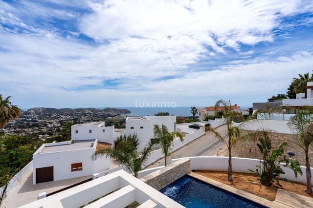 3 camera da letto Villa in vendita in Teulada Pueblo, Teulada-Moraira con piscina garage - 2.250.000 € (Rif: 10079563)