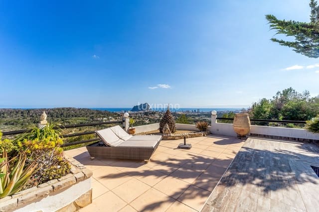 Chalet de 3 habitaciones en Calpe / Calp en venta con piscina garaje - 1.390.000 € (Ref: 10079571)