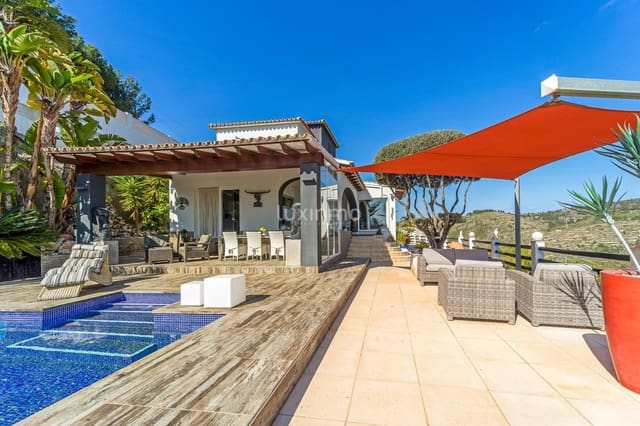 Chalet de 3 habitaciones en Calpe / Calp en venta con piscina garaje - 1.390.000 € (Ref: 10079571)