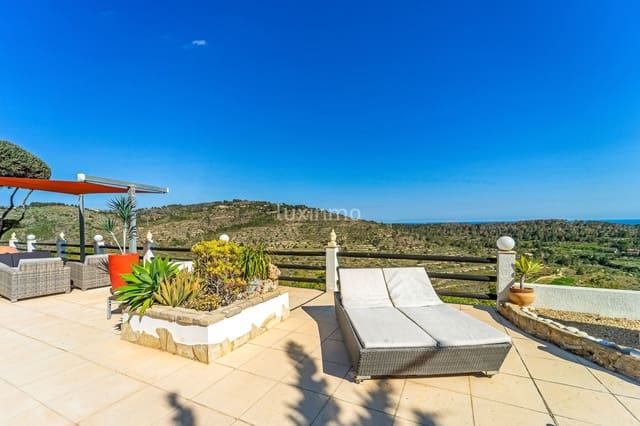 Chalet de 3 habitaciones en Calpe / Calp en venta con piscina garaje - 1.390.000 € (Ref: 10079571)