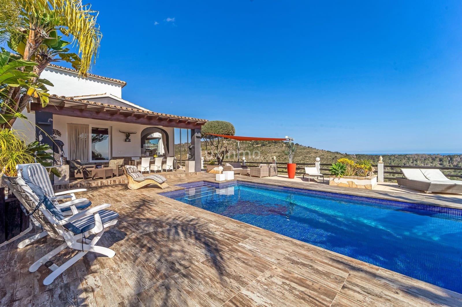 Chalet de 3 habitaciones en Calpe / Calp en venta con piscina garaje - 1.390.000 € (Ref: 10079571)