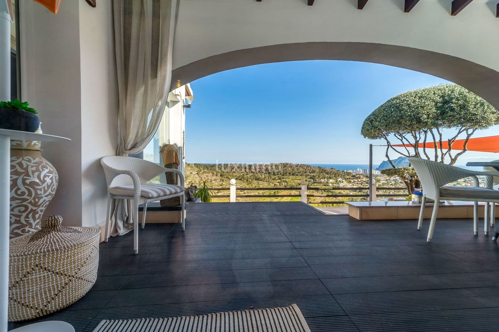 Chalet de 3 habitaciones en Calpe / Calp en venta con piscina garaje - 1.390.000 € (Ref: 10079571)