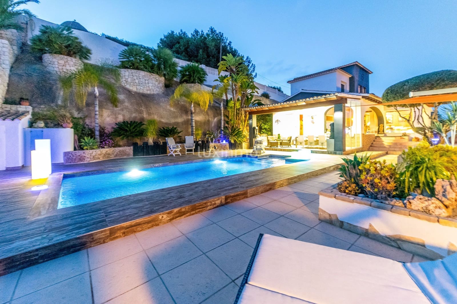 Chalet de 3 habitaciones en Calpe / Calp en venta con piscina garaje - 1.390.000 € (Ref: 10079571)