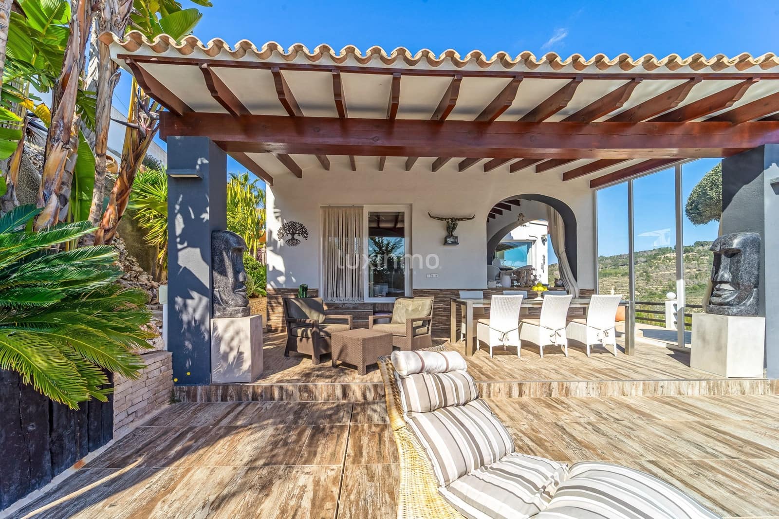 Chalet de 3 habitaciones en Calpe / Calp en venta con piscina garaje - 1.390.000 € (Ref: 10079571)