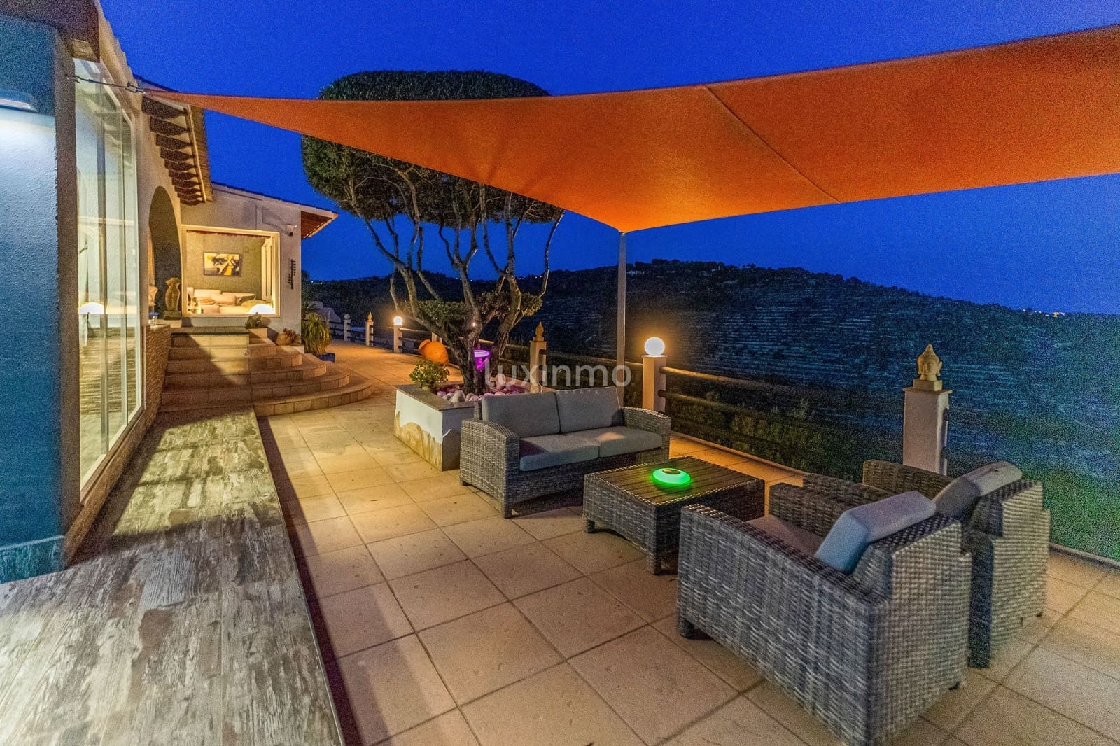 Chalet de 3 habitaciones en Calpe / Calp en venta con piscina garaje - 1.390.000 € (Ref: 10079571)