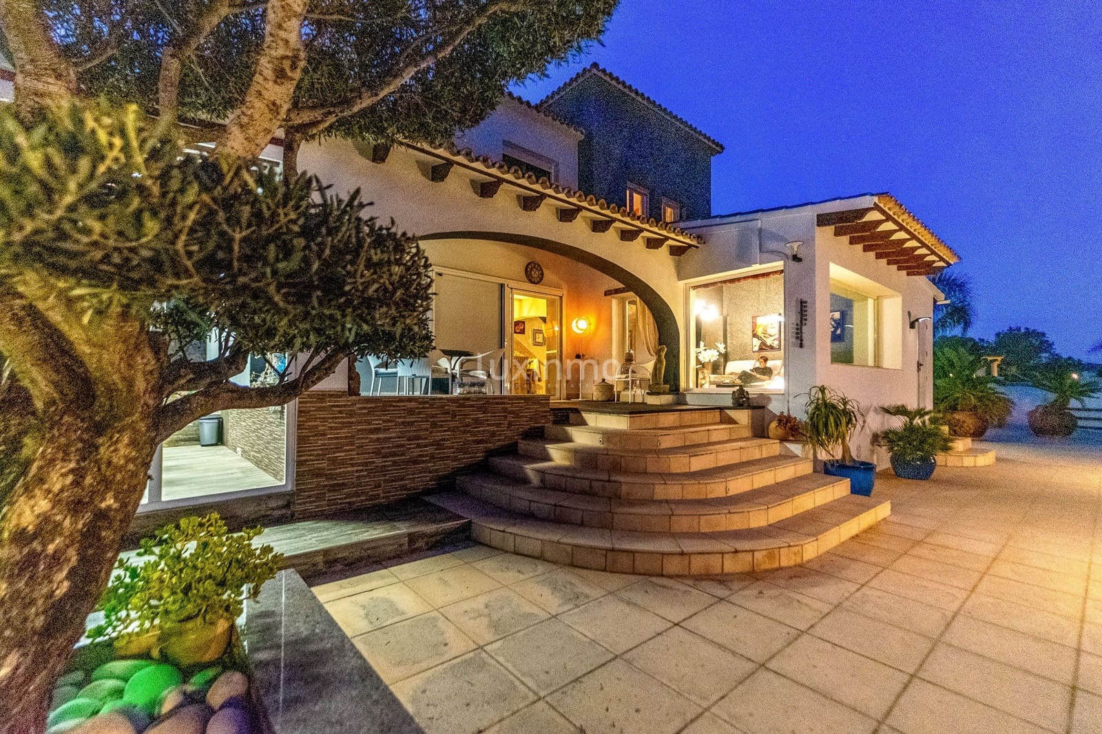 Chalet de 3 habitaciones en Calpe / Calp en venta con piscina garaje - 1.390.000 € (Ref: 10079571)