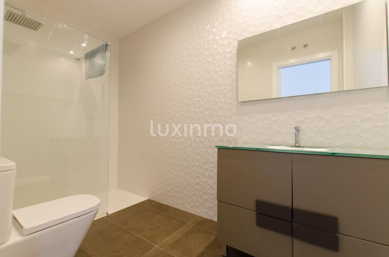 Chalet de 4 habitaciones en Altea en venta con piscina garaje - 1.195.000 € (Ref: 10079574)