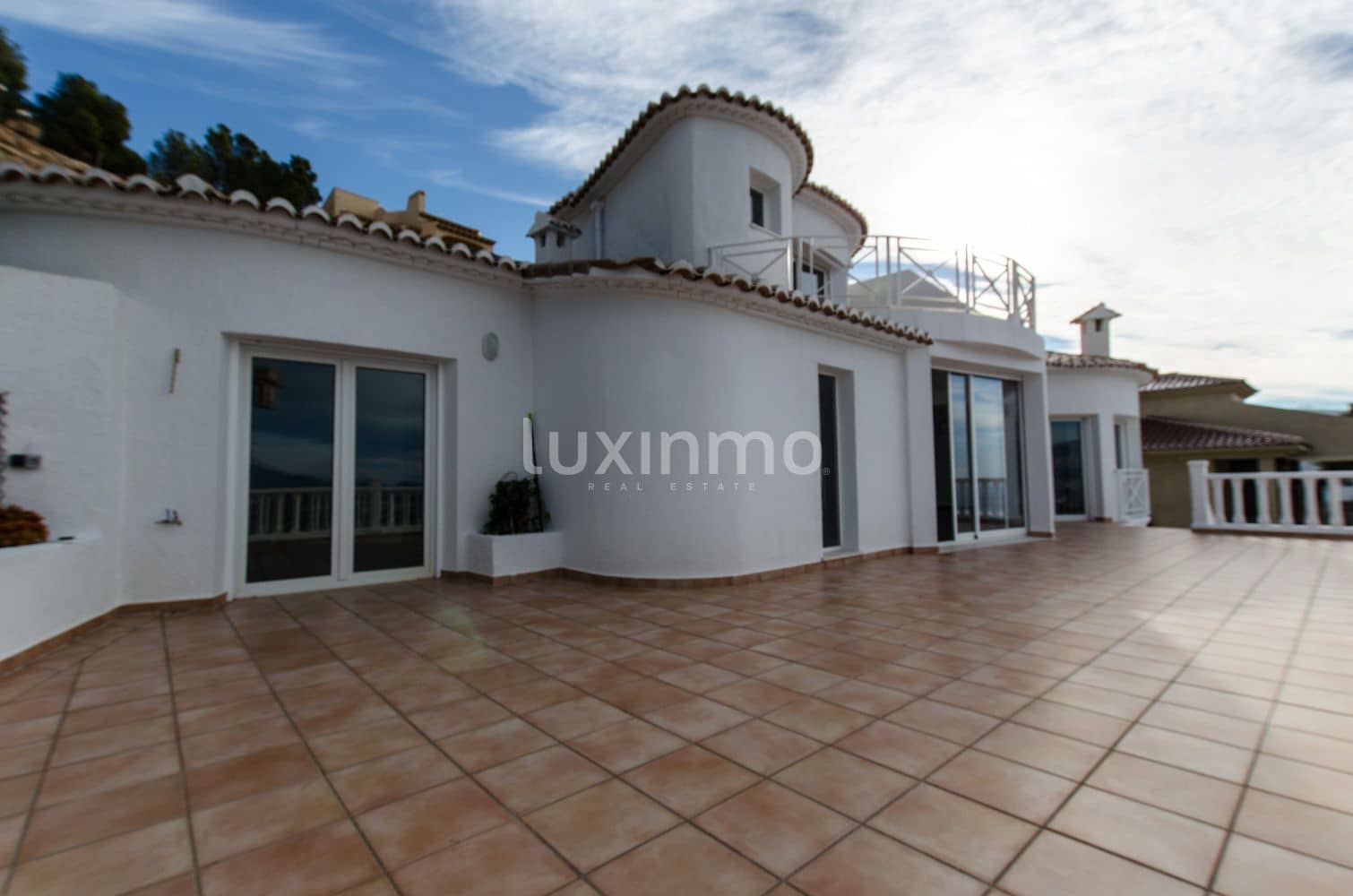 Chalet de 4 habitaciones en Altea en venta con piscina garaje - 1.195.000 € (Ref: 10079574)