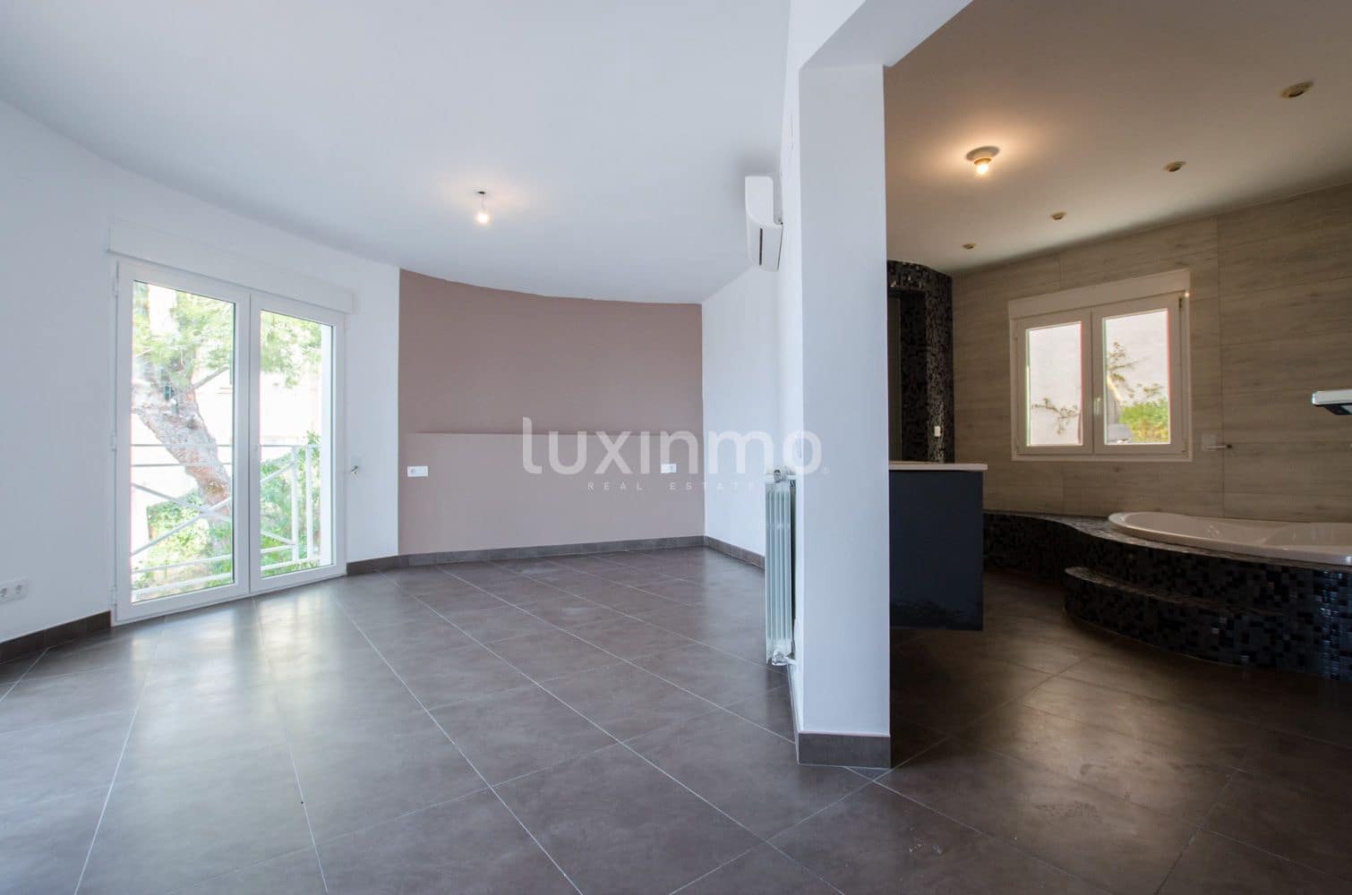 Chalet de 4 habitaciones en Altea en venta con piscina garaje - 1.195.000 € (Ref: 10079574)