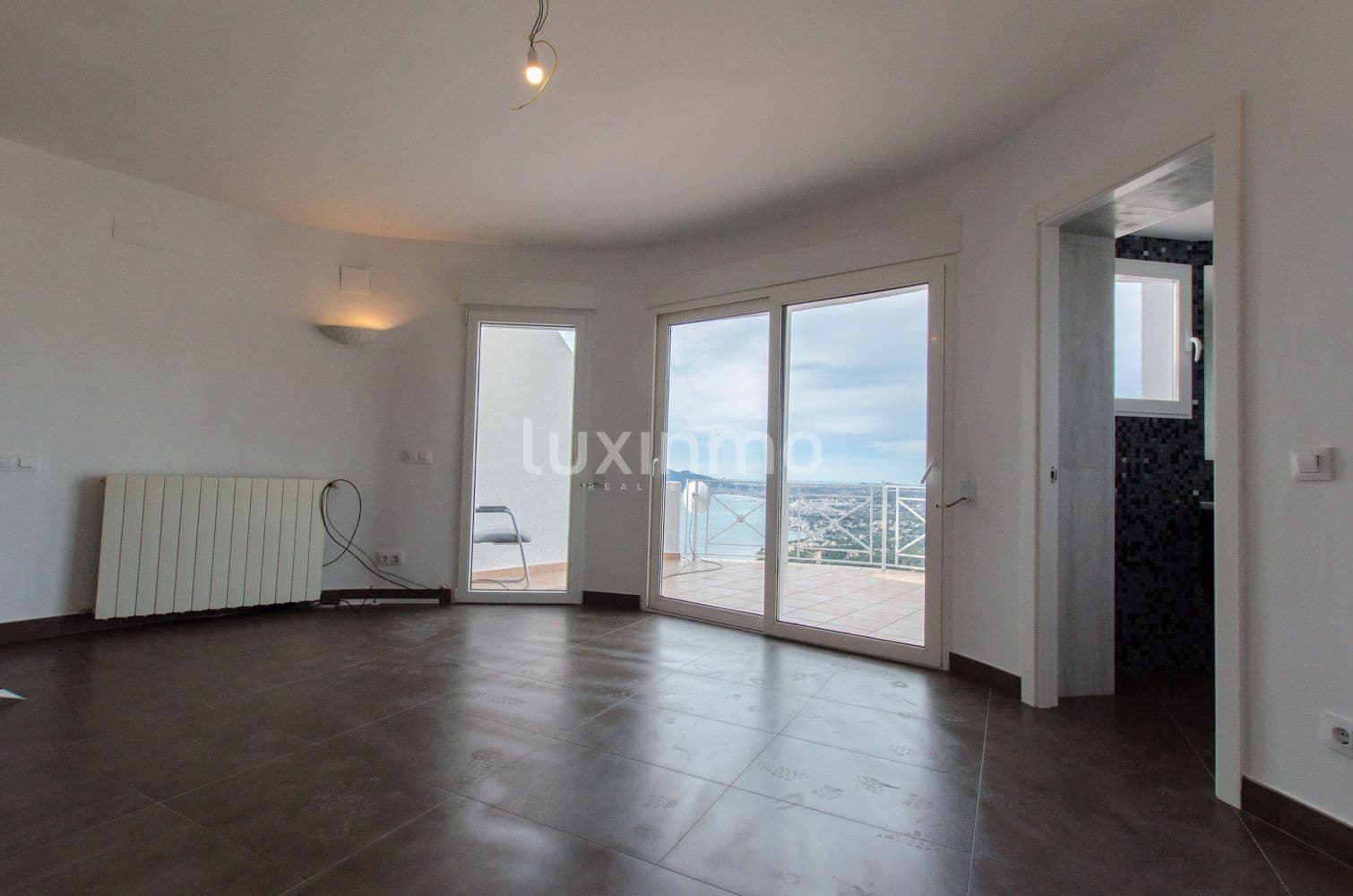 Chalet de 4 habitaciones en Altea en venta con piscina garaje - 1.195.000 € (Ref: 10079574)