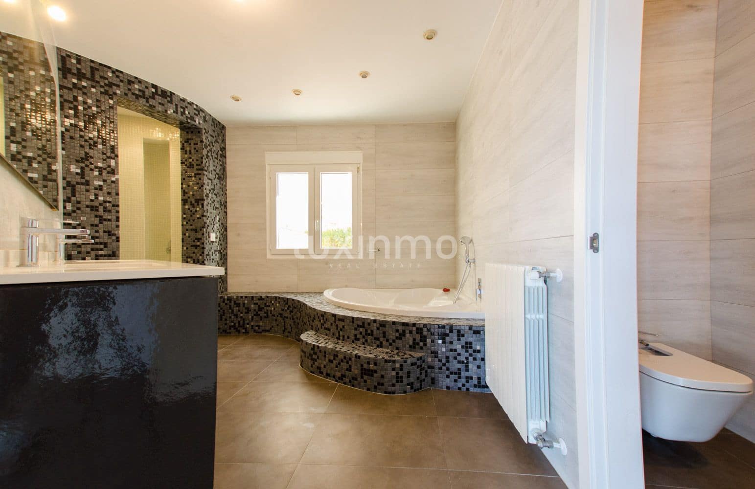 Chalet de 4 habitaciones en Altea en venta con piscina garaje - 1.195.000 € (Ref: 10079574)