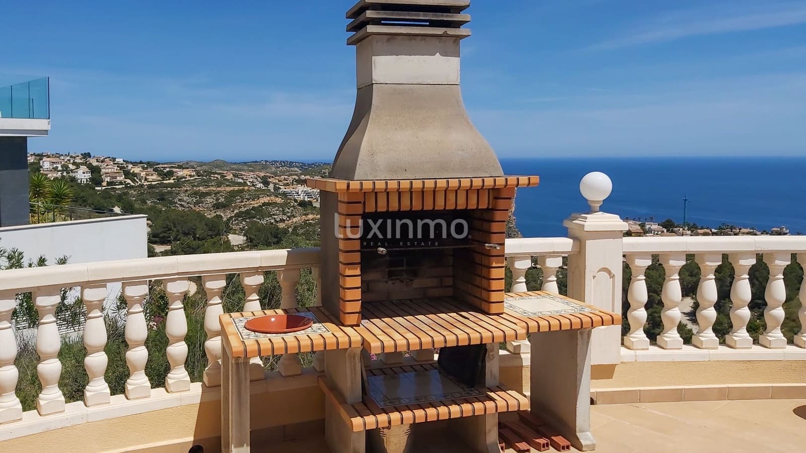 4 slaapkamer Villa te koop in Cumbre del Sol met zwembad garage - € 730.000 (Ref: 10079578)