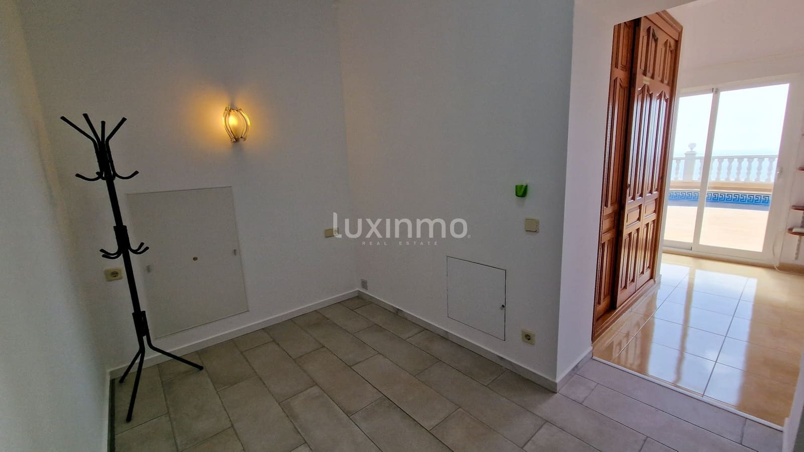 4 slaapkamer Villa te koop in Cumbre del Sol met zwembad garage - € 730.000 (Ref: 10079578)
