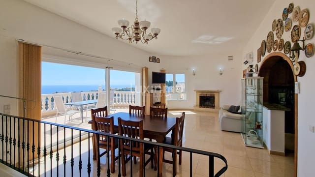 4 slaapkamer Villa te koop in Cumbre del Sol, Benitachell / Benitatxell met zwembad garage - € 730.000 (Ref: 10079578)
