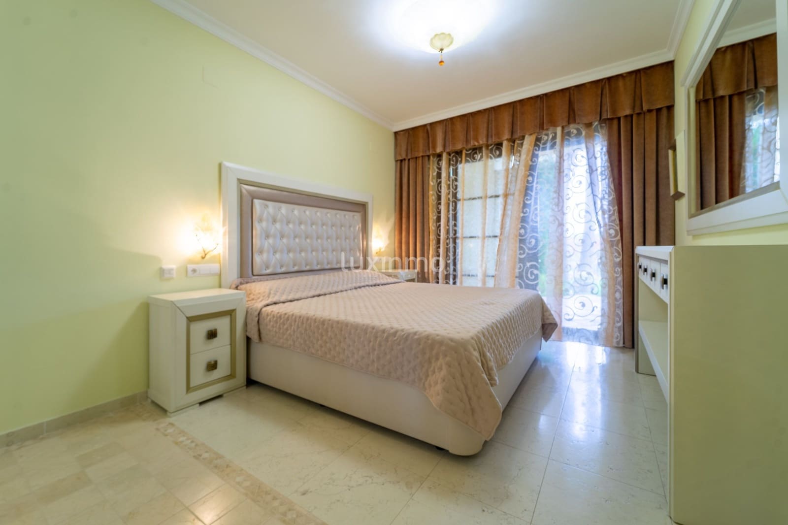2 sypialnia Apartament do wynajęcia w Altea z basenem garażem - 2 000 € (Ref: 10079583)