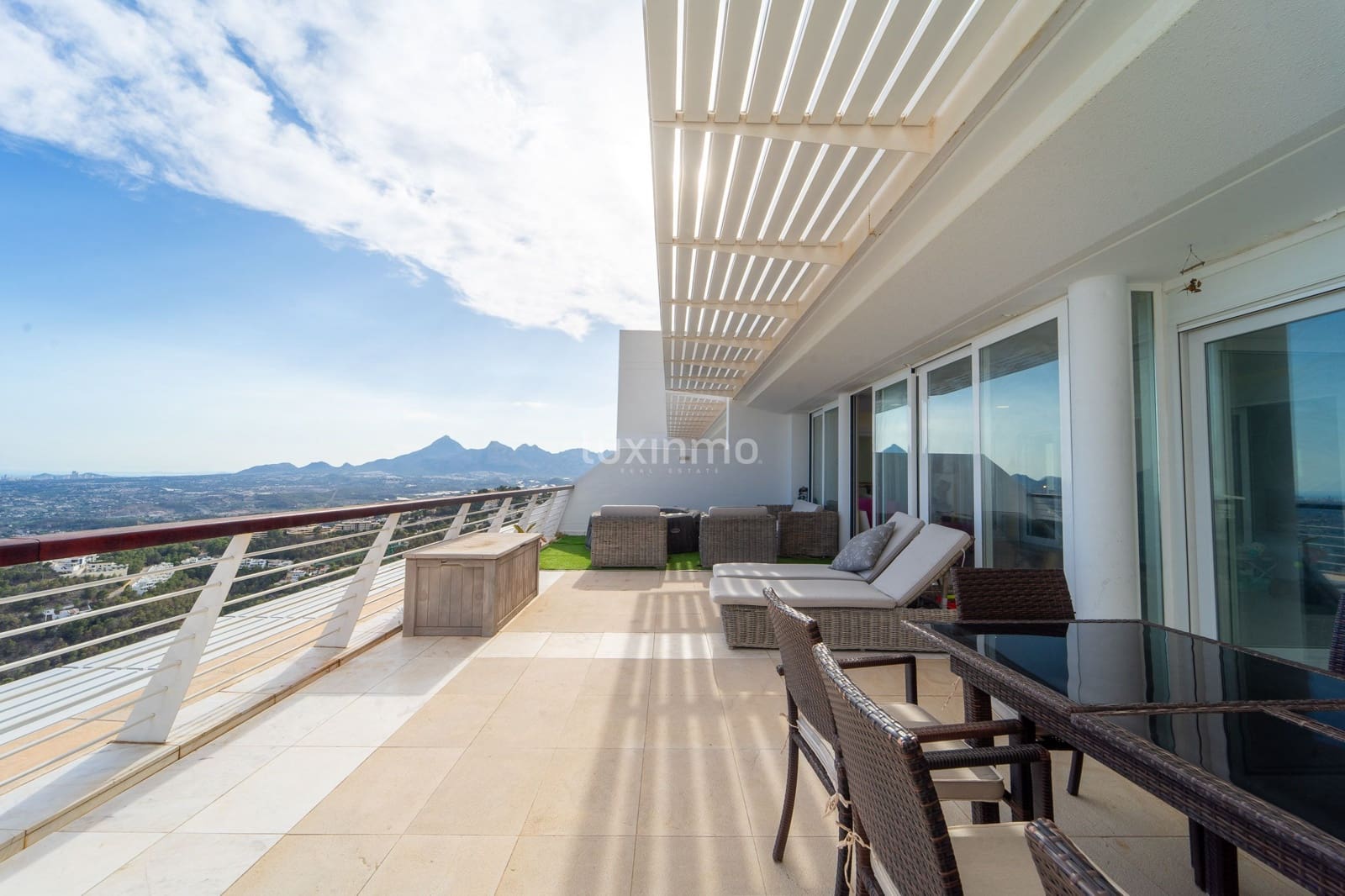 3 soverom Leilighet til salgs i Altea med svømmebasseng garasje - € 850 000 (Ref: 10079584)