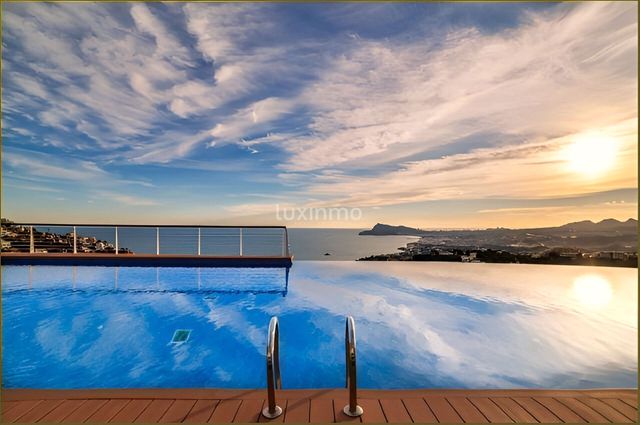 3 soverom Leilighet til salgs i Altea med svømmebasseng garasje - € 850 000 (Ref: 10079584)