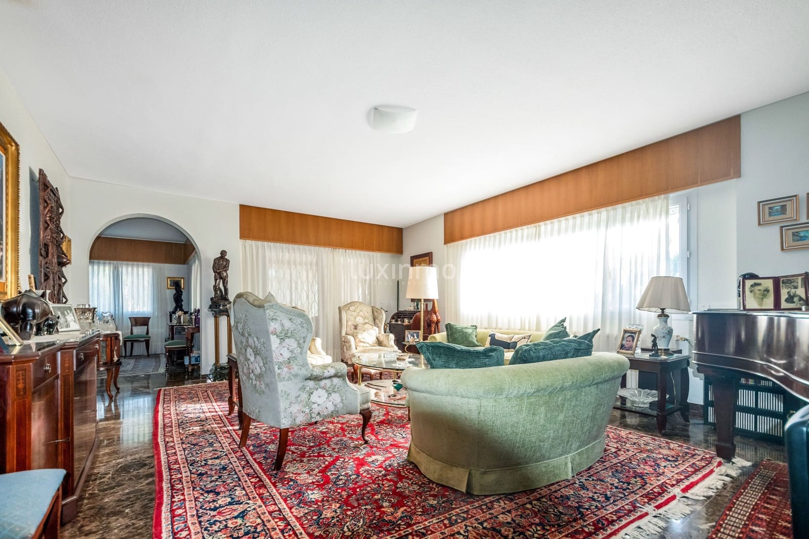 6 bedroom Villa for sale in La Nucia with garage - € 1,500,000 (Ref: 10079586)
