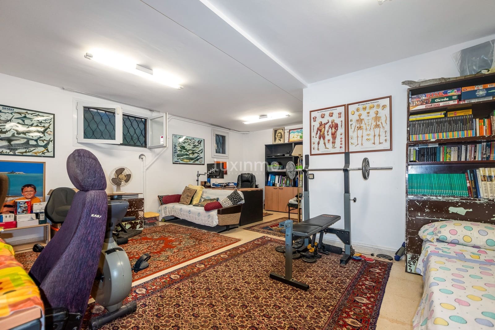 6 bedroom Villa for sale in La Nucia with garage - € 1,500,000 (Ref: 10079586)