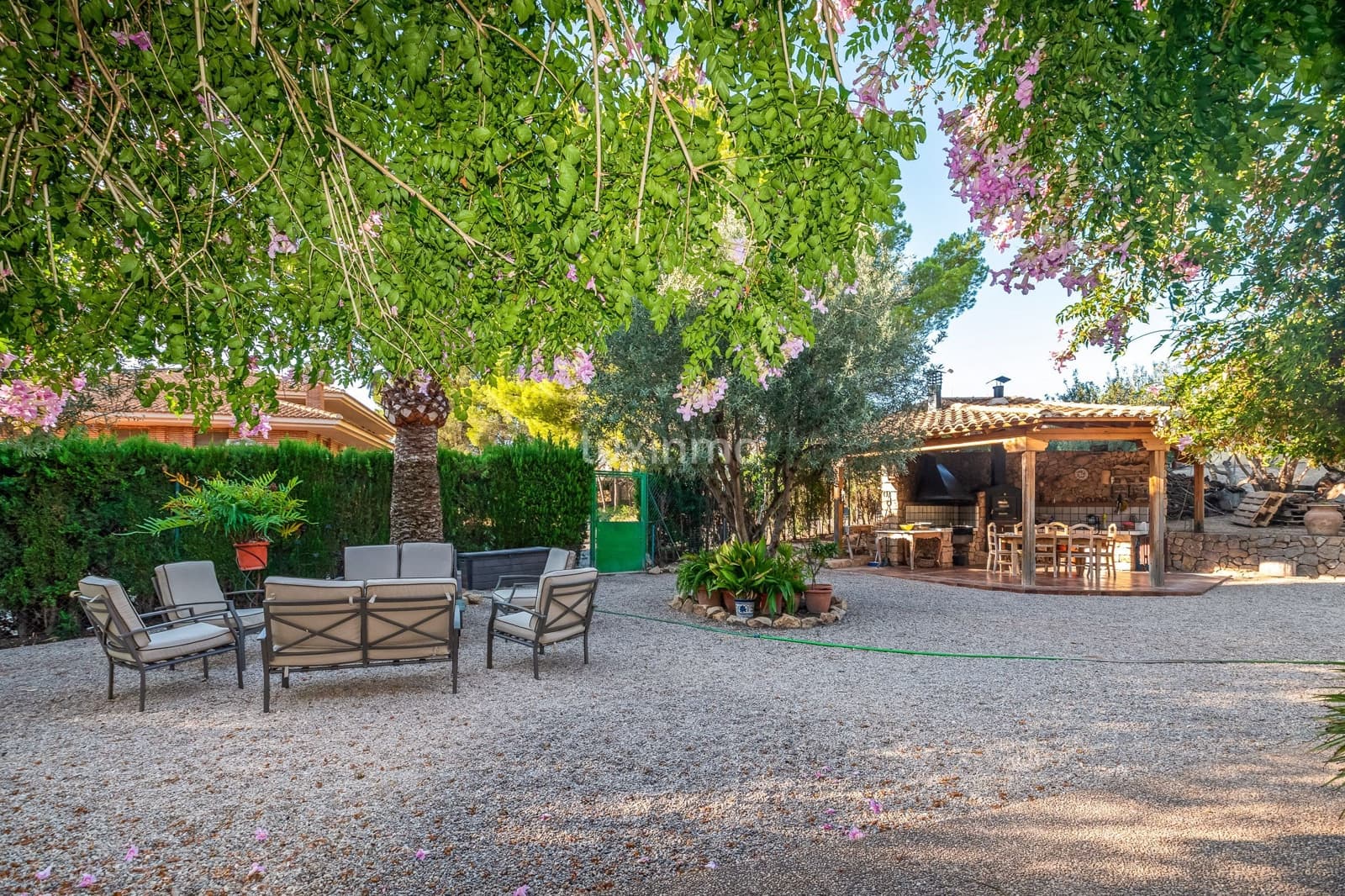 6 bedroom Villa for sale in La Nucia with garage - € 1,500,000 (Ref: 10079586)