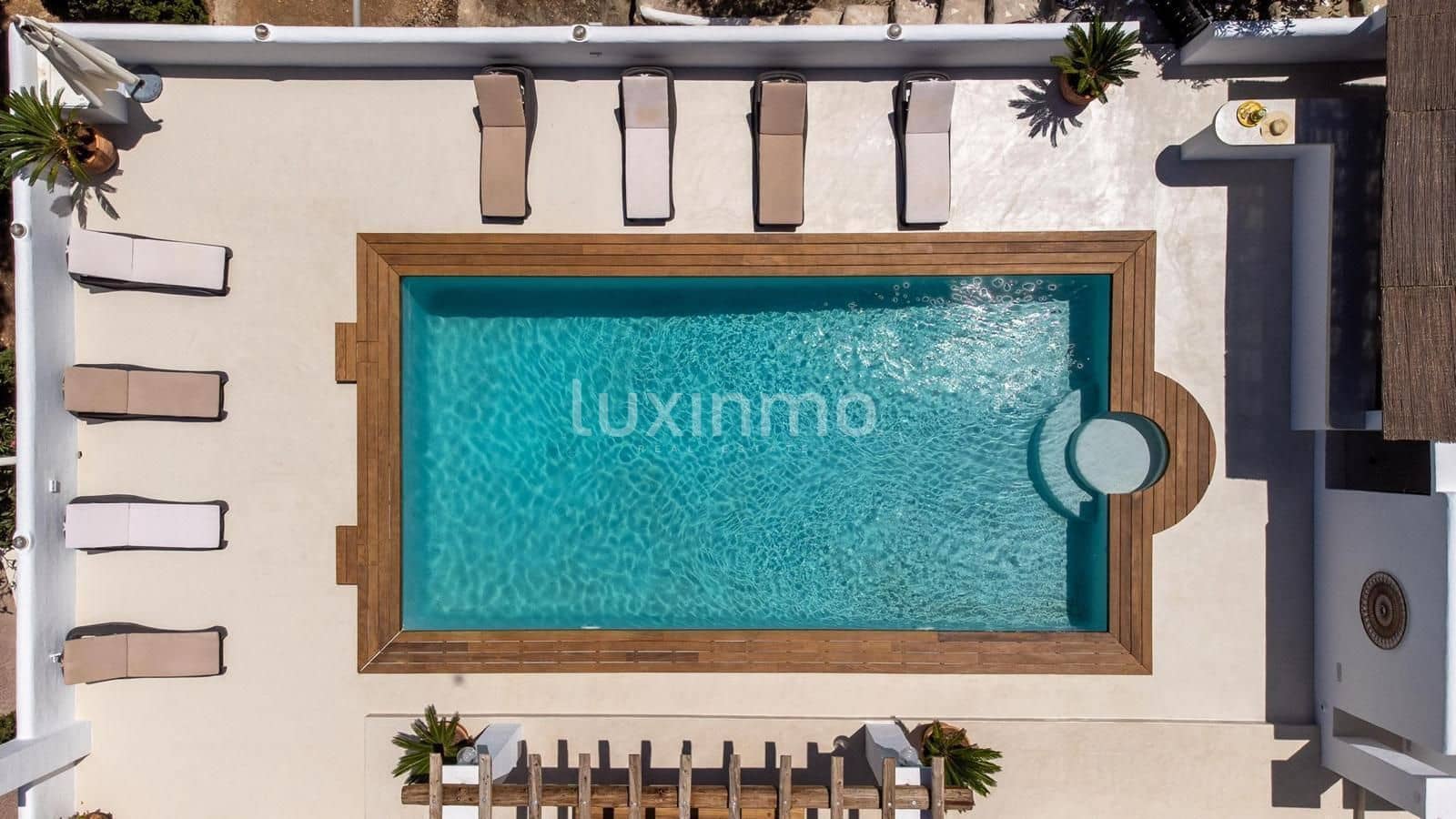Villa/Maison de 18 chambres à louer à Roca Llisa avec piscine garage - 30 000 € (Ref: 10079587)