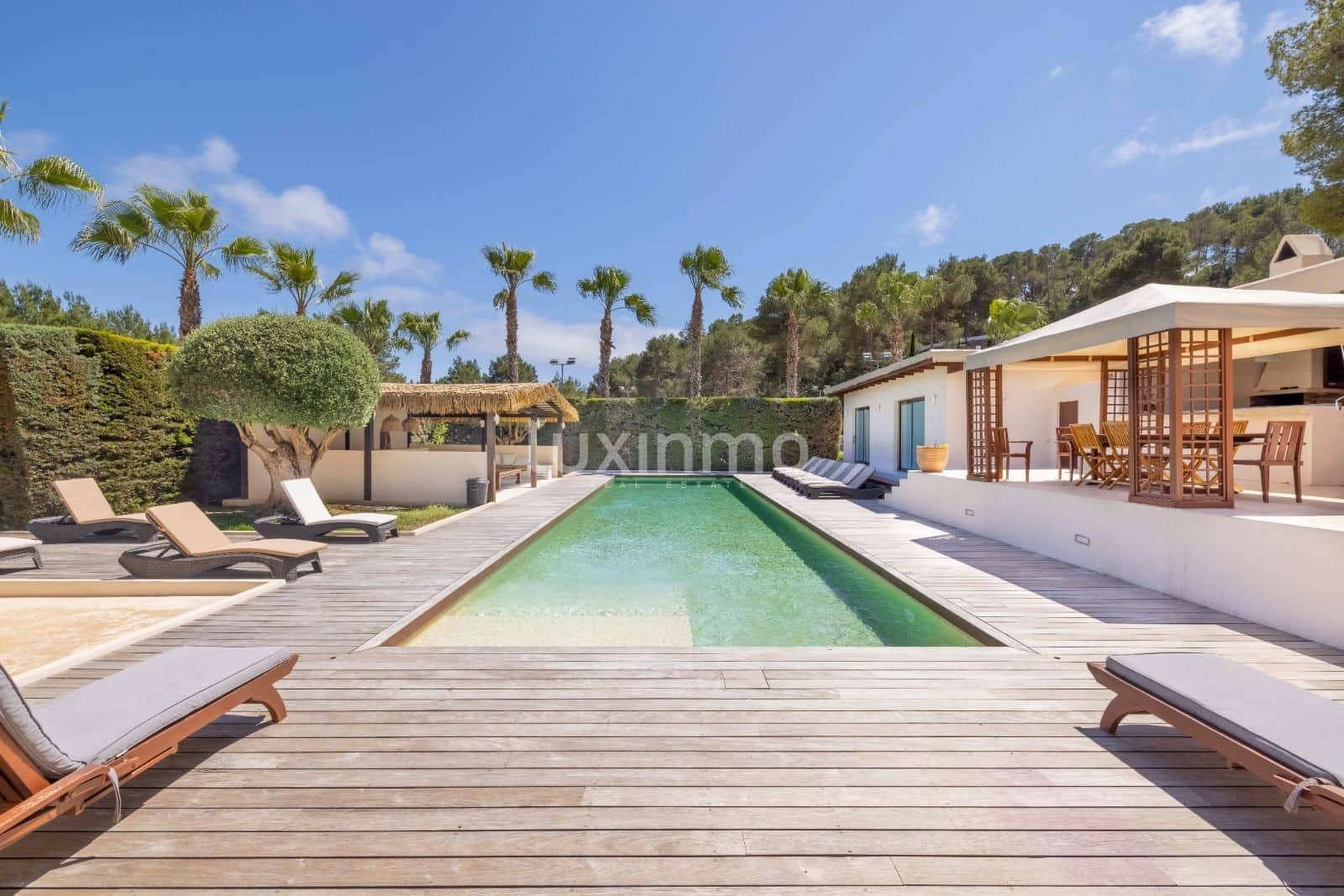 Villa/Maison de 18 chambres à louer à Roca Llisa avec piscine garage - 30 000 € (Ref: 10079587)