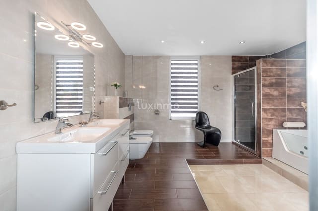 5 soverom Villa til salgs i Alfaz del Pi / L'Alfàs del Pi med svømmebasseng garasje - € 1 290 000 (Ref: 10079588)