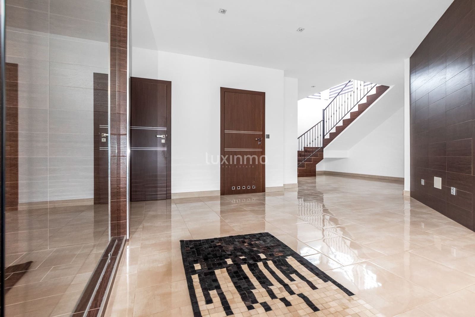 5 soverom Villa til salgs i Alfaz del Pi / L'Alfas del Pi med svømmebasseng garasje - € 1 290 000 (Ref: 10079588)