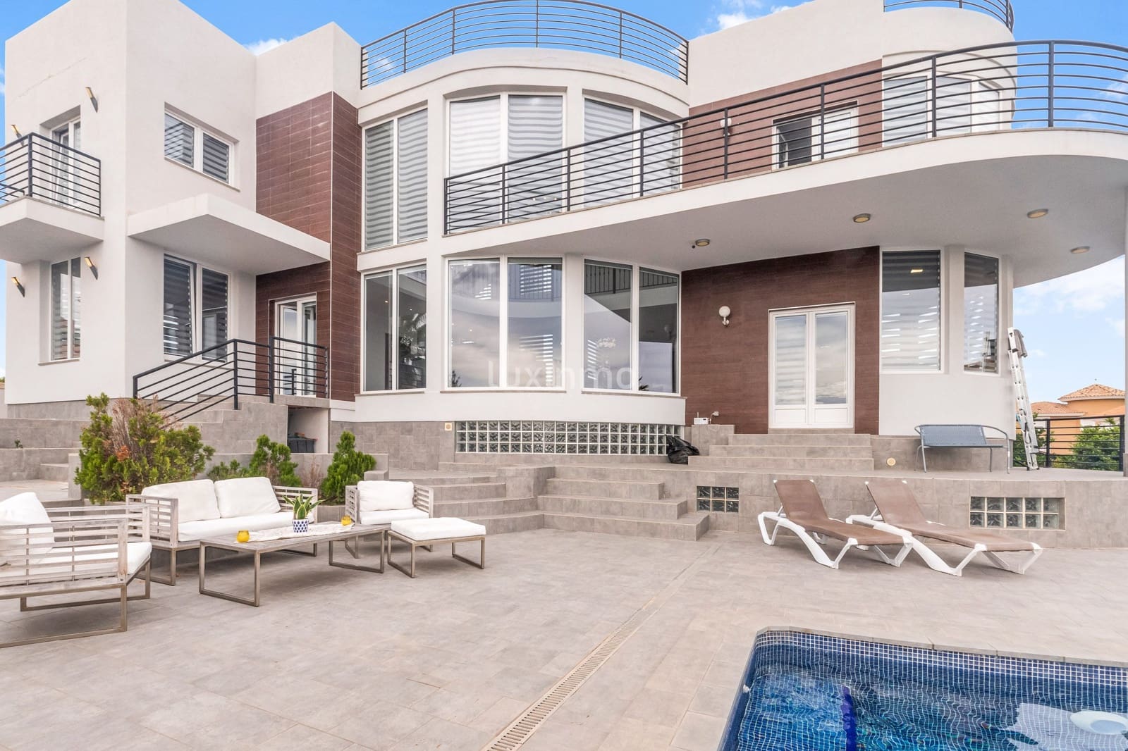 5 soverom Villa til salgs i Alfaz del Pi / L'Alfas del Pi med svømmebasseng garasje - € 1 290 000 (Ref: 10079588)