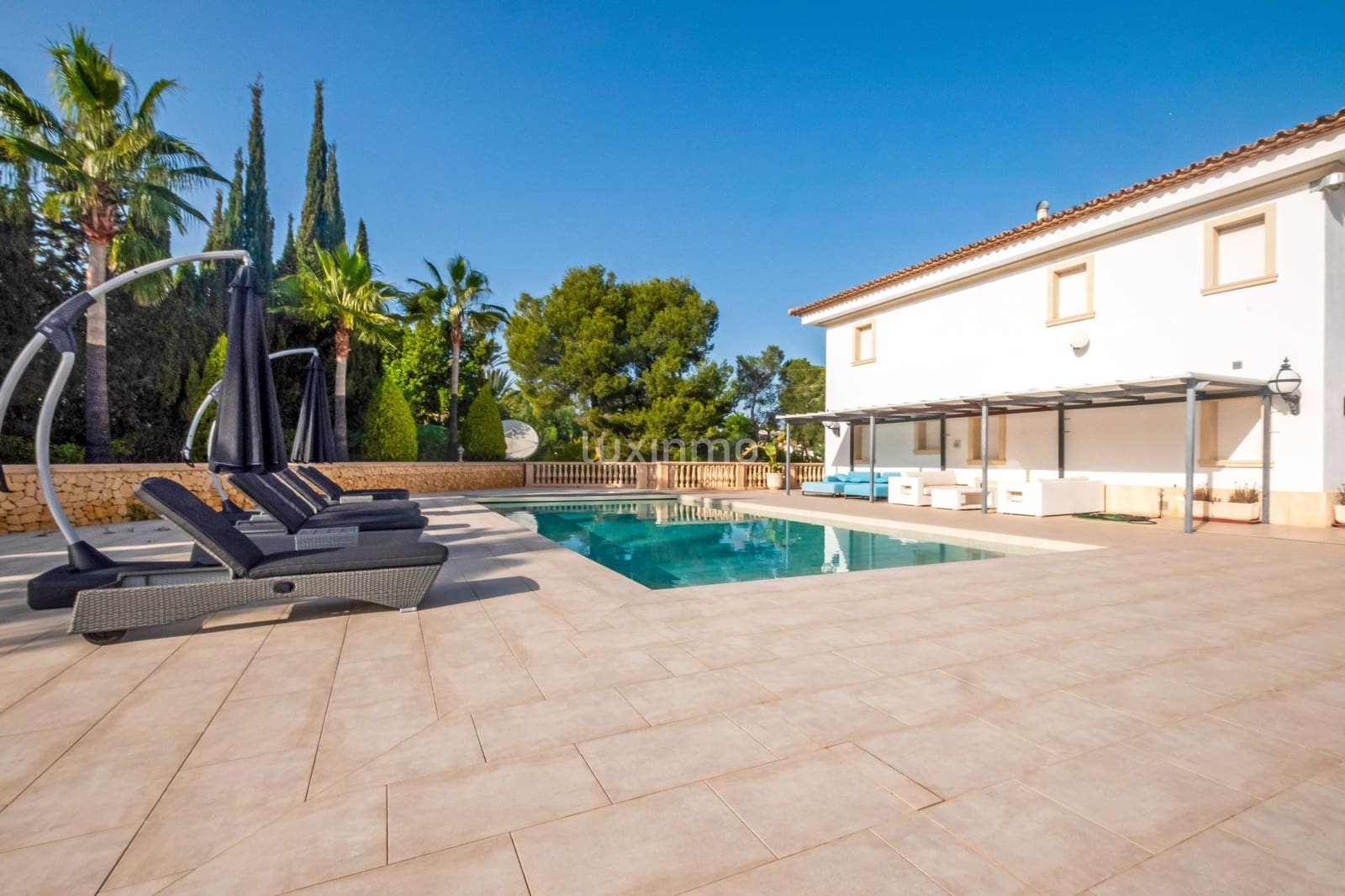 8 quarto Moradia para arrendar em Altea com piscina garagem - 11 000 € (Ref: 10079589)