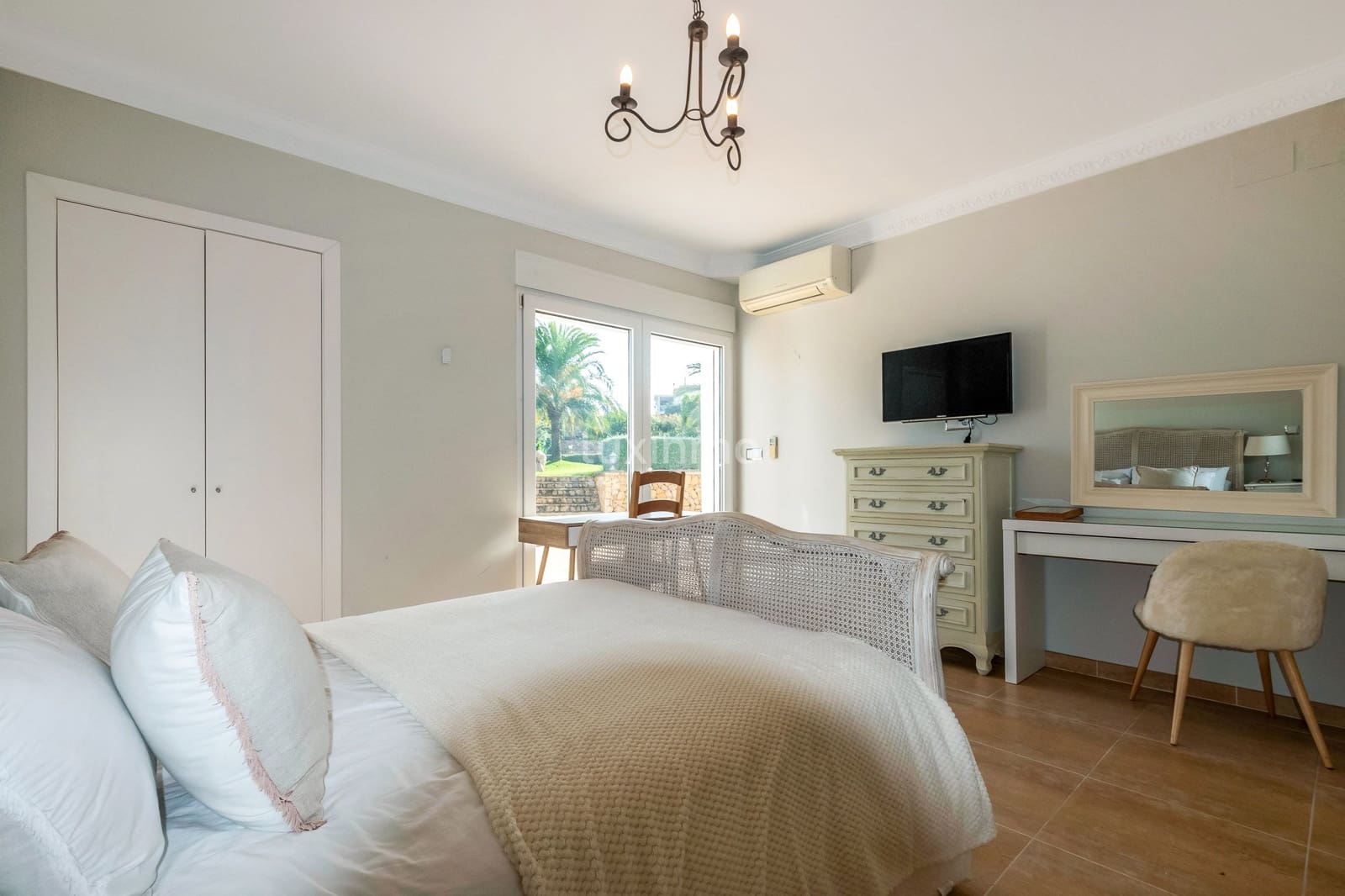 8 quarto Moradia para arrendar em Altea com piscina garagem - 11 000 € (Ref: 10079589)