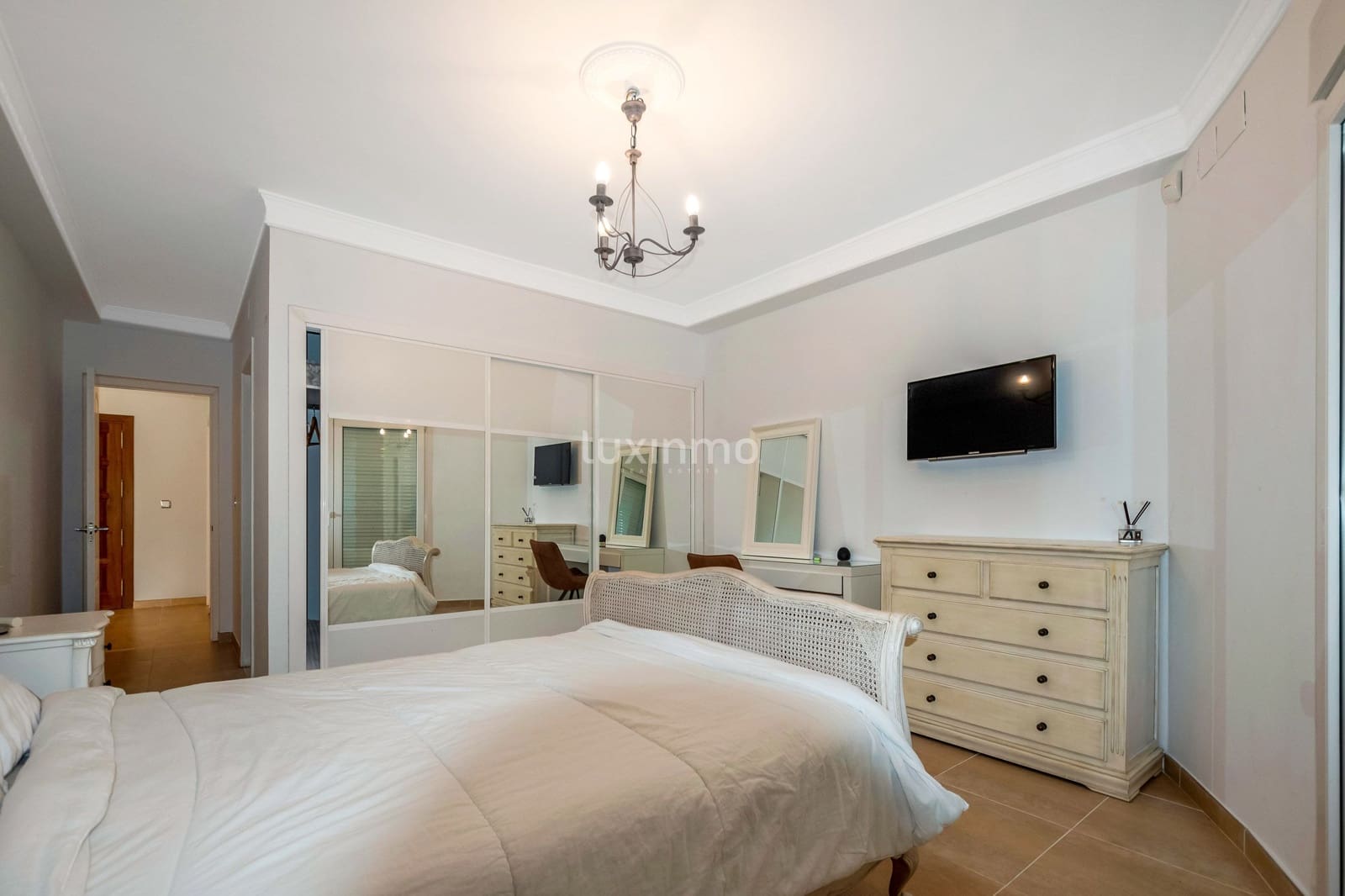 8 quarto Moradia para arrendar em Altea com piscina garagem - 11 000 € (Ref: 10079589)
