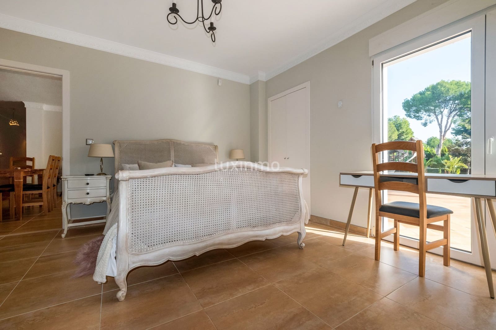 8 quarto Moradia para arrendar em Altea com piscina garagem - 11 000 € (Ref: 10079589)