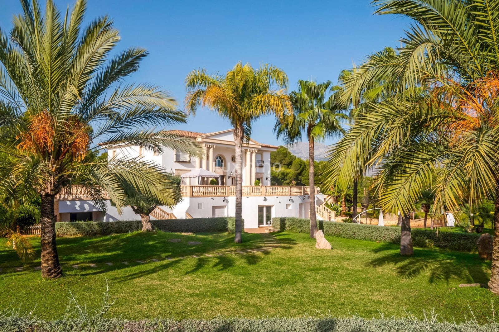 8 quarto Moradia para arrendar em Altea com piscina garagem - 11 000 € (Ref: 10079589)