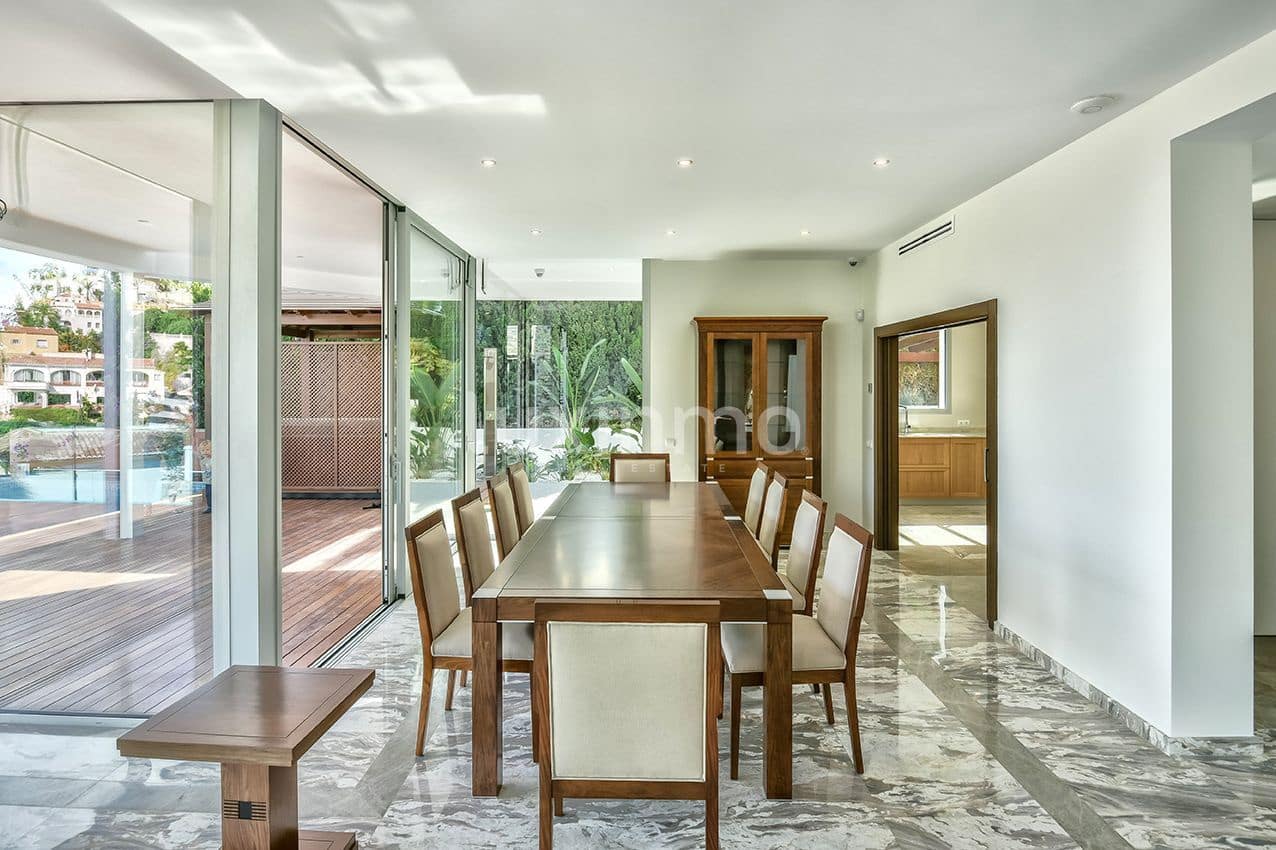 3 chambre Villa/Maison à vendre à Calpe / Calp avec piscine garage - 2 950 000 € (Ref: 10079590)