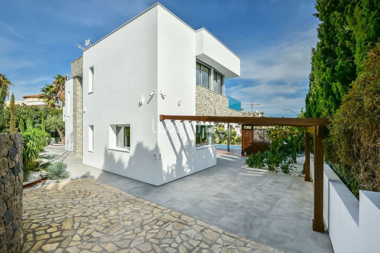3 chambre Villa/Maison à vendre à Calpe / Calp avec piscine garage - 2 950 000 € (Ref: 10079590)