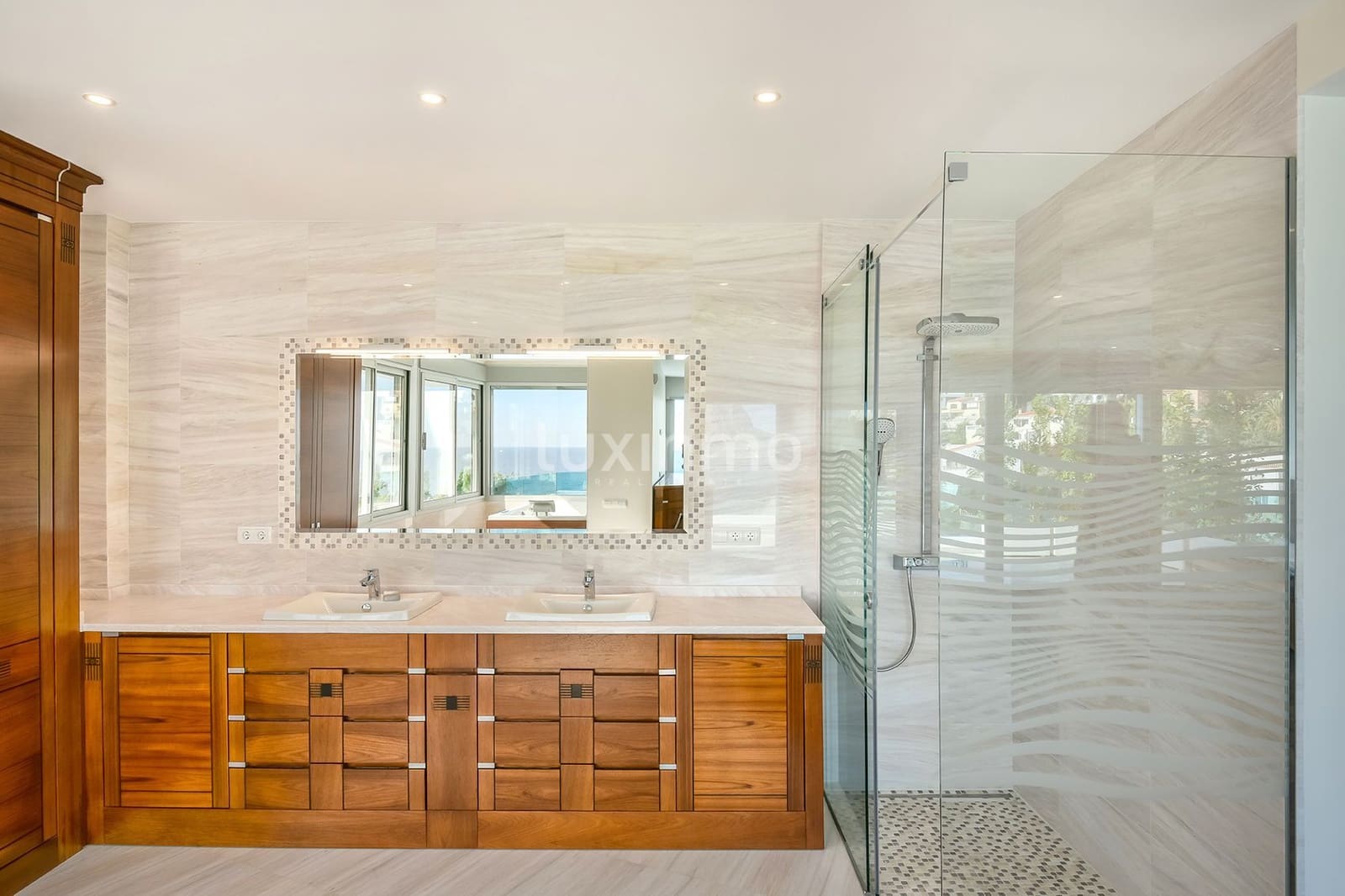 3 chambre Villa/Maison à vendre à Calpe / Calp avec piscine garage - 2 950 000 € (Ref: 10079590)
