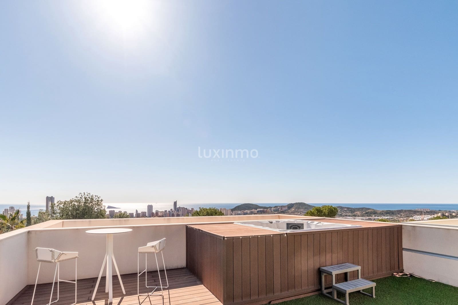3 soveværelse Villa til salg i Finestrat med swimmingpool garage - € 1.270.000 (Ref: 10079595)