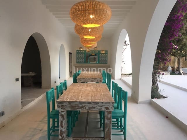 6 sypialnia Willa na sprzedaż w Sant Antoni de Portmany z basenem garażem - 2 700 000 € (Ref: 10079596)