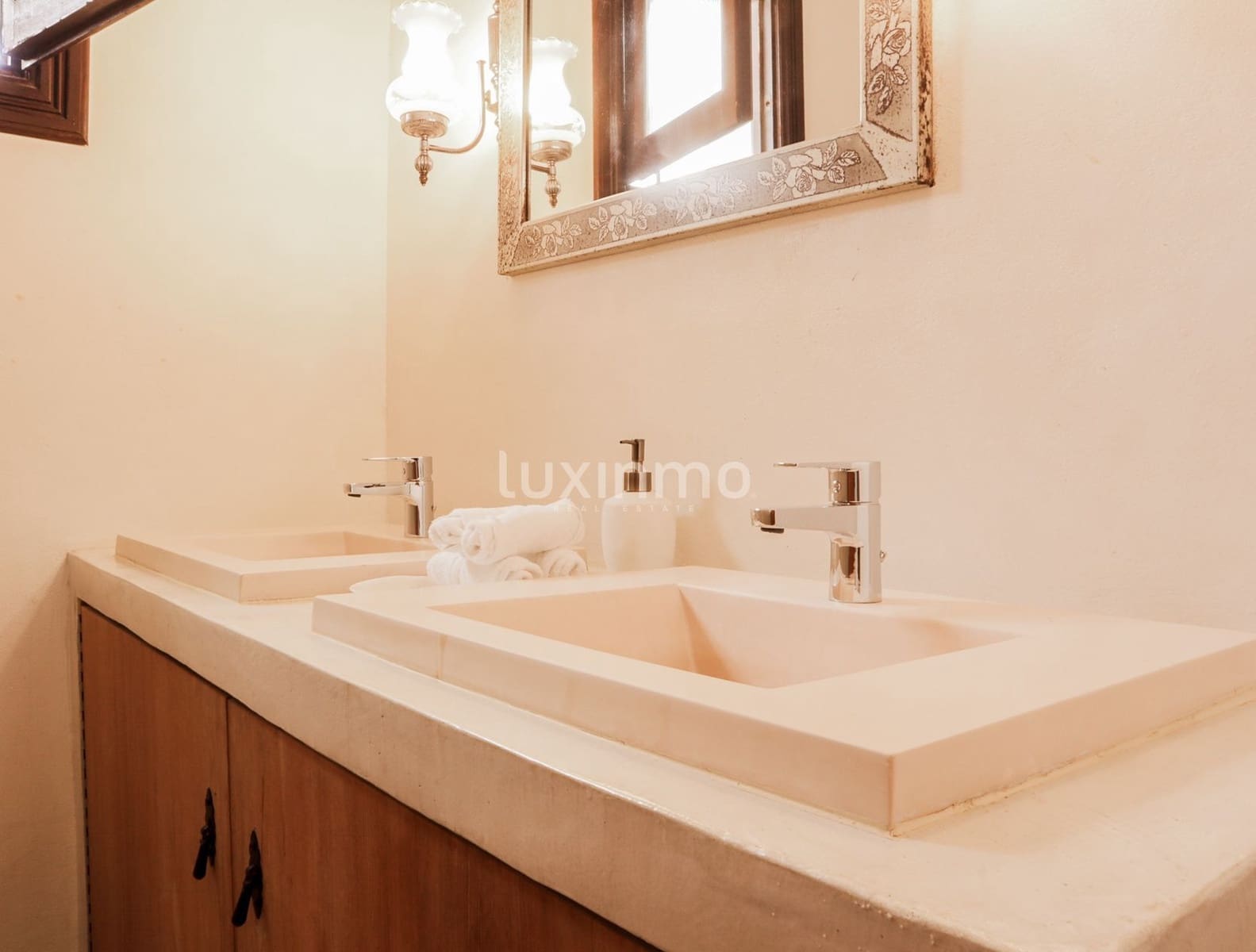 6 sypialnia Willa na sprzedaż w Sant Antoni de Portmany z basenem garażem - 2 700 000 € (Ref: 10079596)