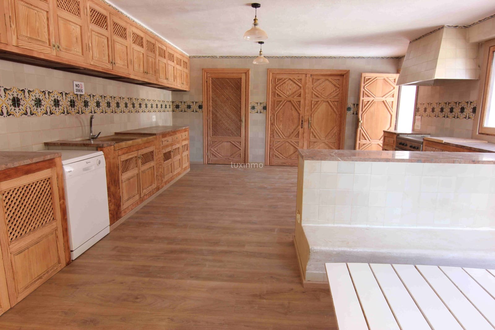6 sypialnia Willa na sprzedaż w Sant Antoni de Portmany z basenem garażem - 2 700 000 € (Ref: 10079596)